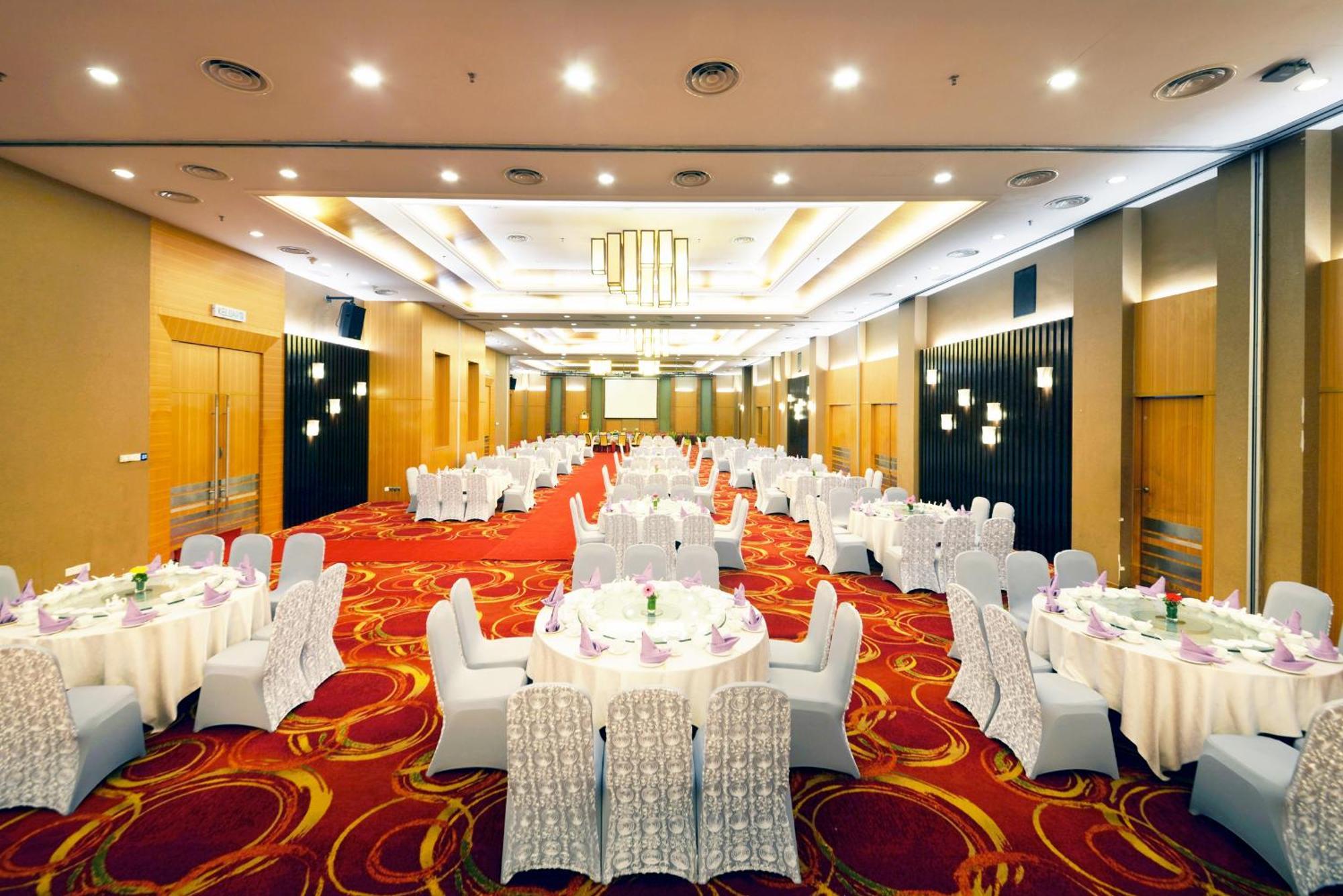 Grand Lexis Port Dickson Hotel Exterior photo The ballroom