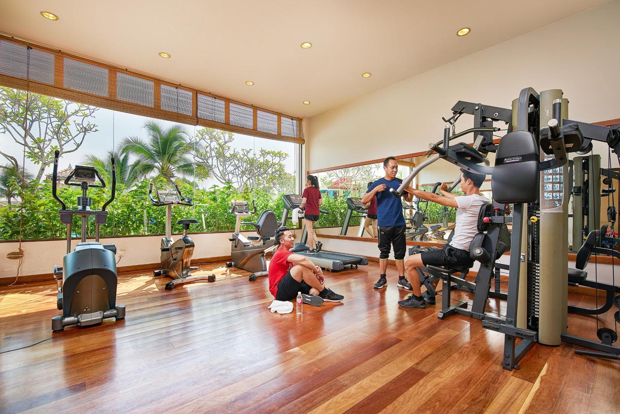 Grand Lexis Port Dickson Hotel Exterior photo The gym at the InterContinental Hotel, Bali Resort