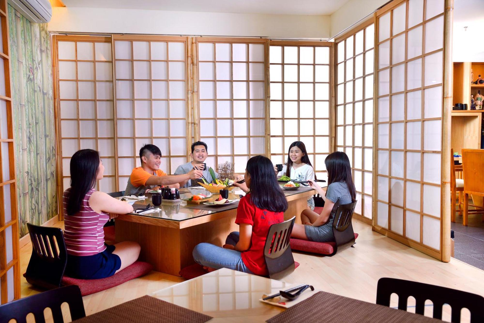 Grand Lexis Port Dickson Hotel Exterior photo A Japanese restaurant in Manila, Philippines