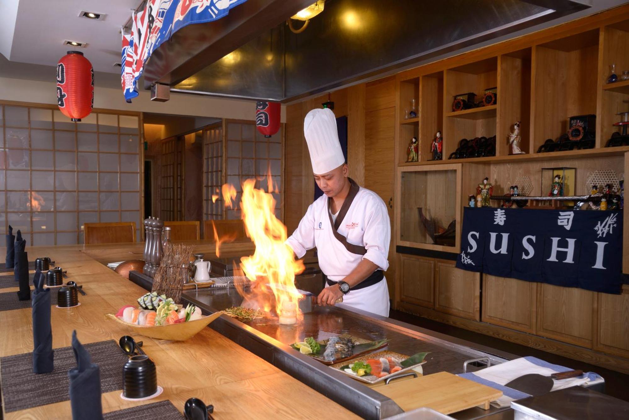 Grand Lexis Port Dickson Hotel Exterior photo Teppanyaki cooking