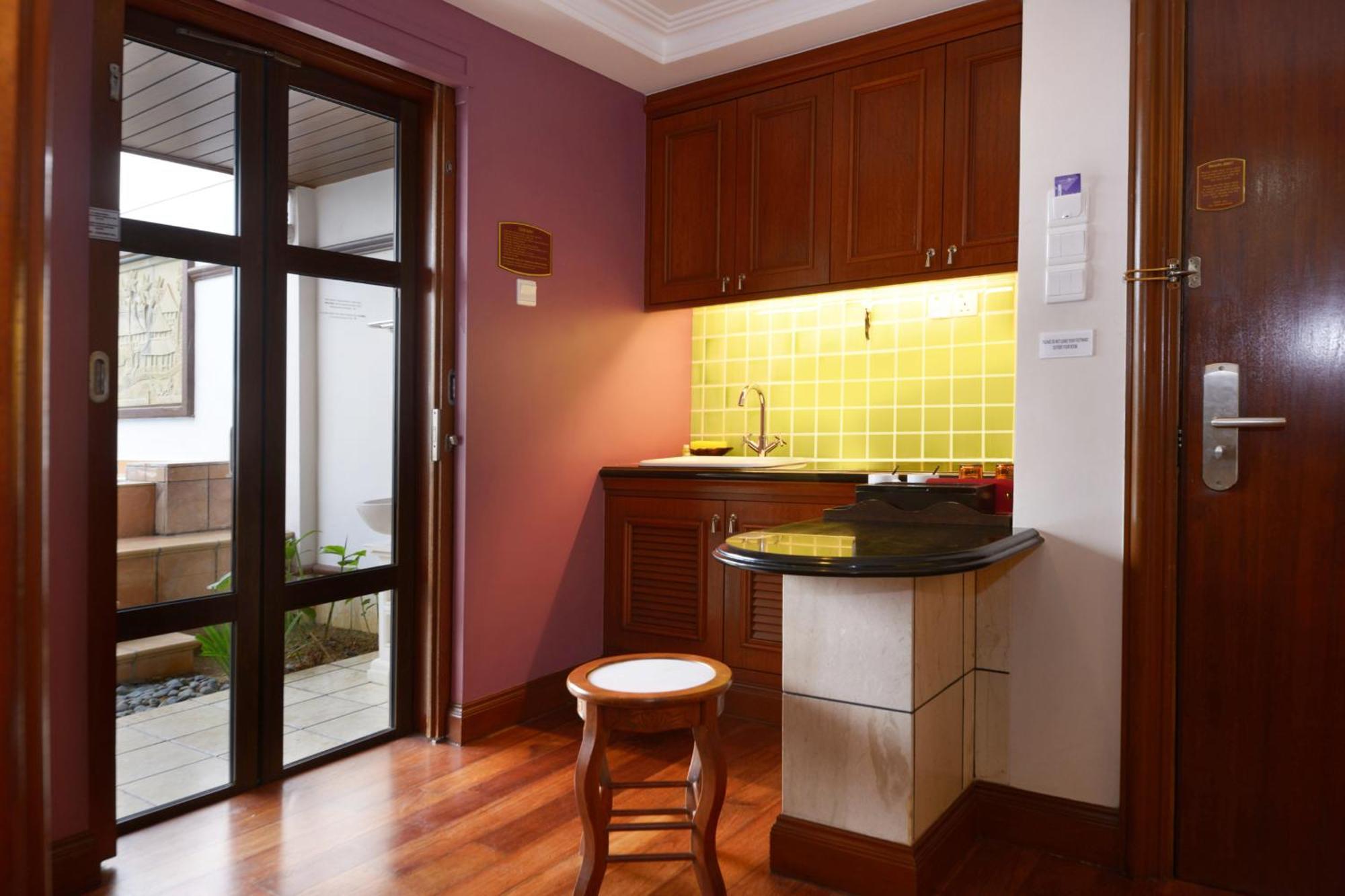 Grand Lexis Port Dickson Hotel Exterior photo A small kitchen in a hotel
