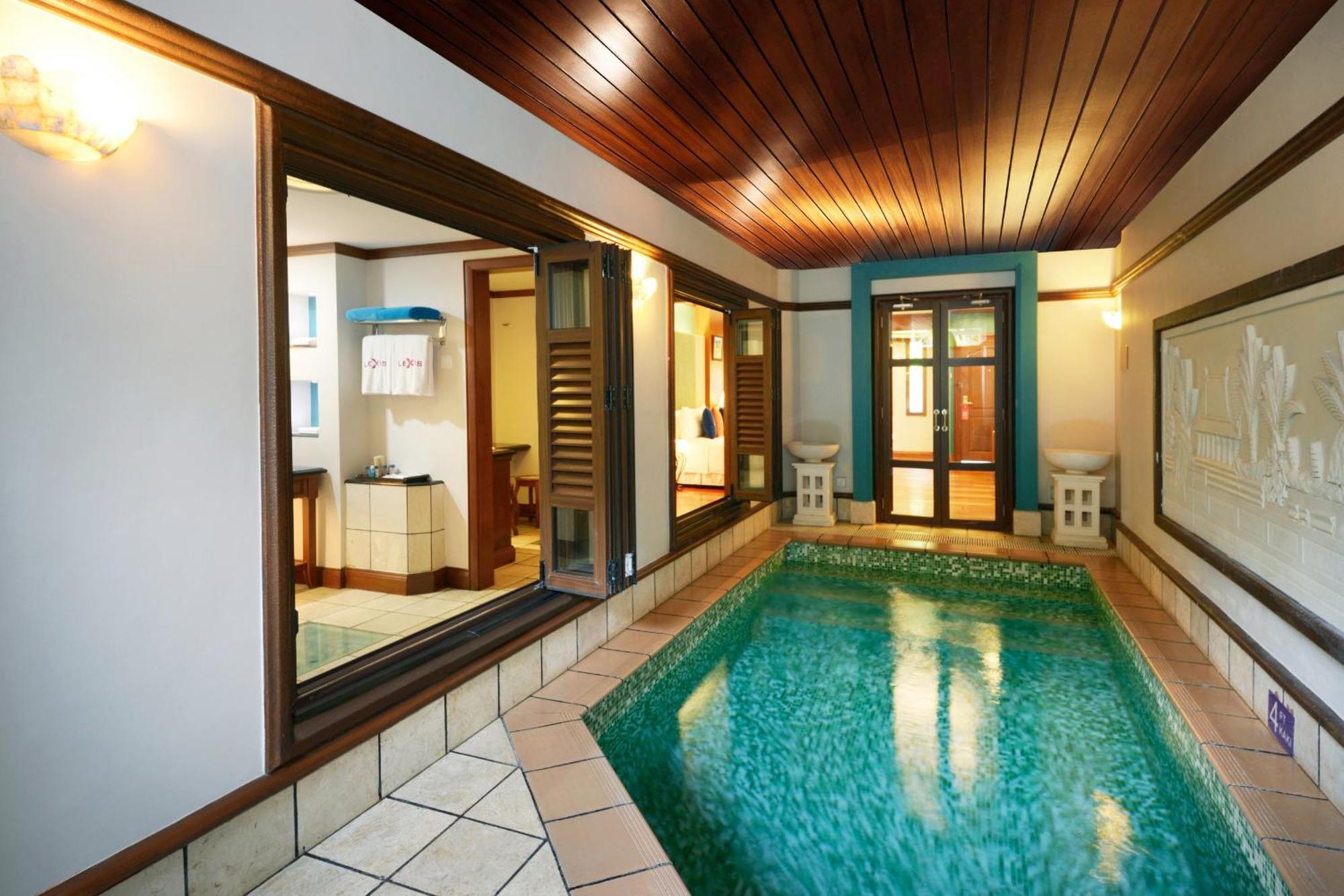 Grand Lexis Port Dickson Hotel Exterior photo A private pool at a hotel
