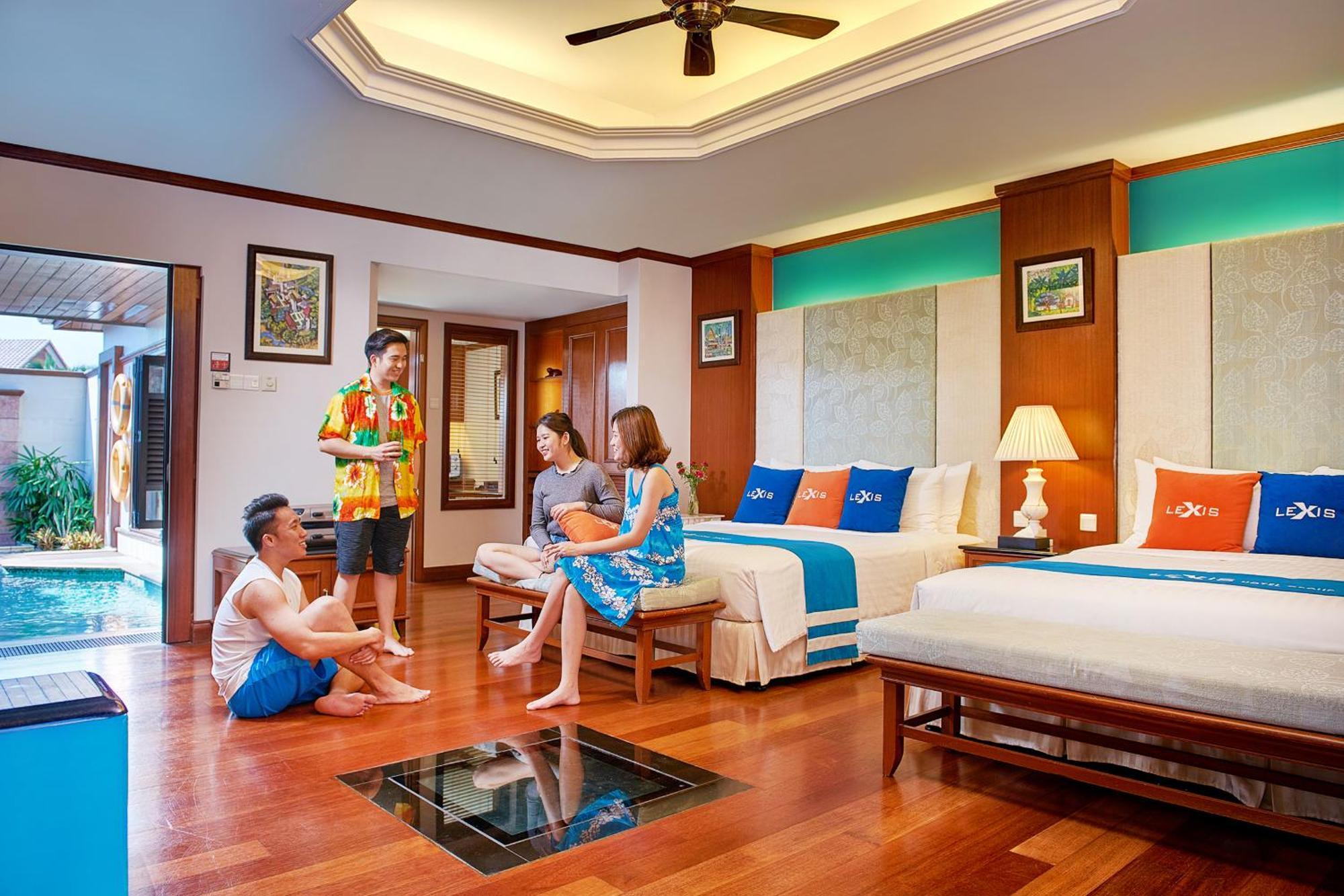 Grand Lexis Port Dickson Hotel Exterior photo Family Pool Villa